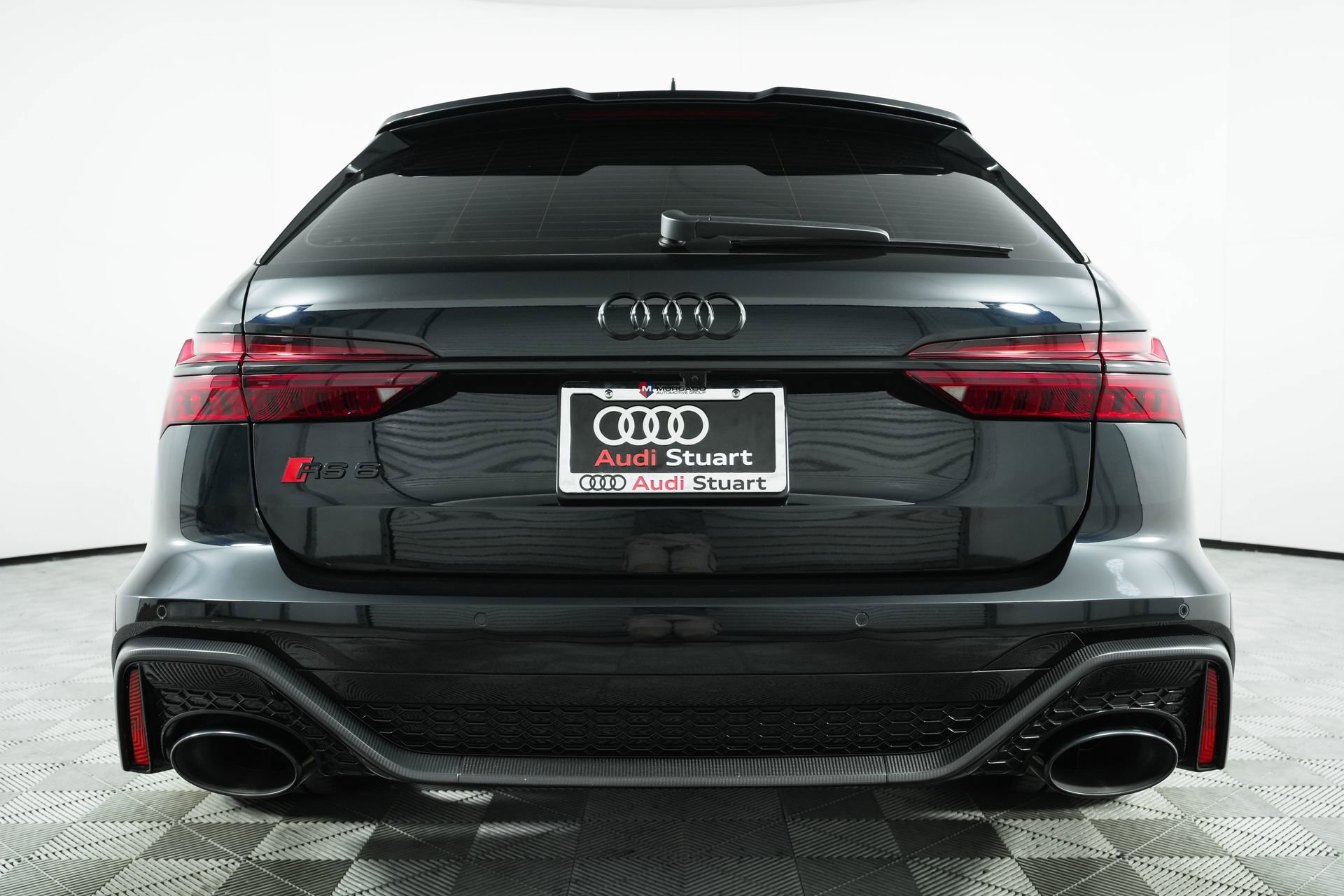 Used 2024 Audi RS 6 performance w/ Matte Carbon Package image 6
