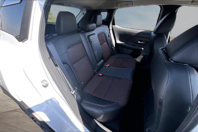 New 2026 Nissan Kicks SR FWD image 9