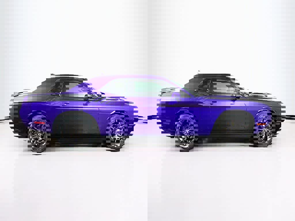 Used 2018 Dodge Challenger GT w/ Driver Convenience Group image 24