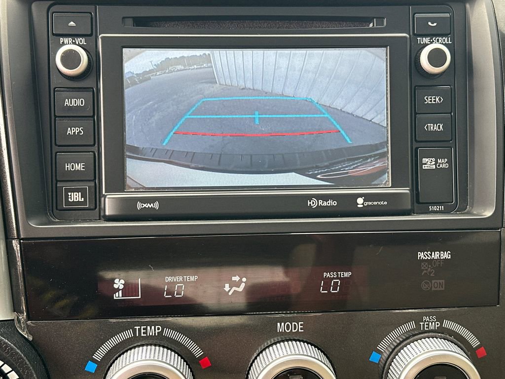 Used 2018 Toyota Sequoia Platinum image 31