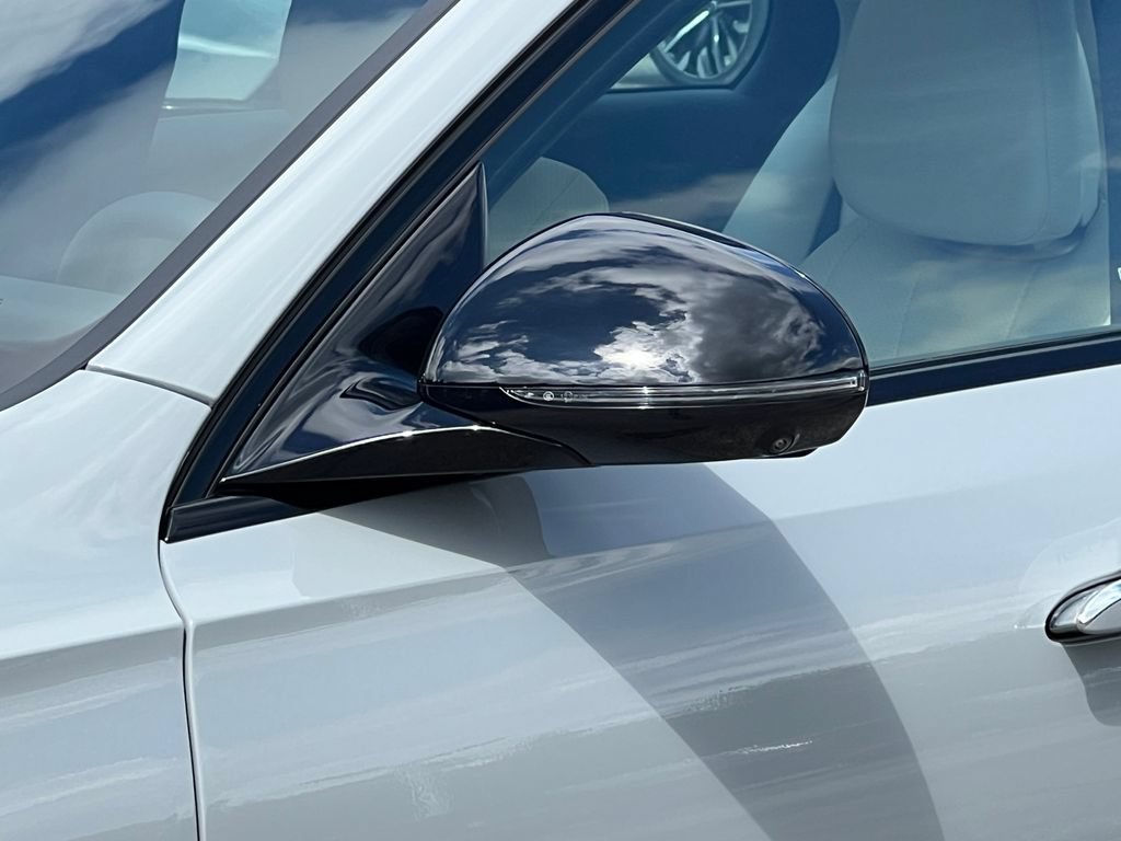 New 2026 Mercedes-Benz E 350 4MATIC Sedan image 9