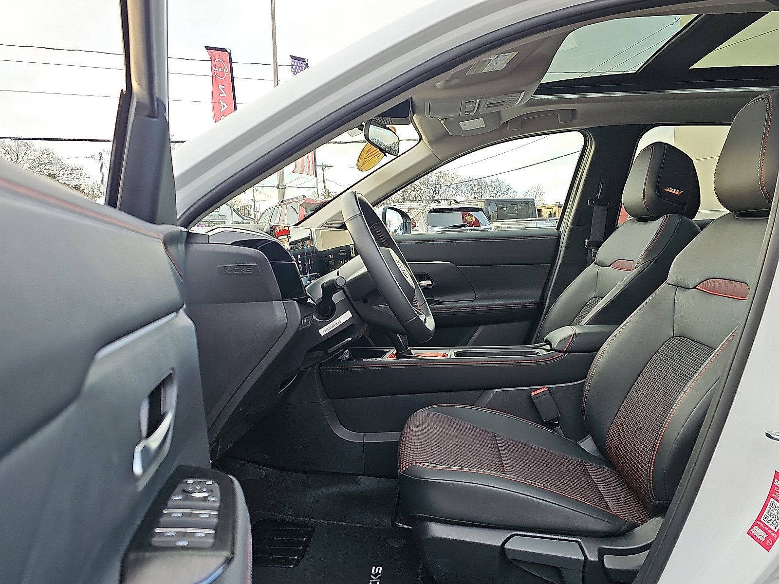 Certified 2025 Nissan Kicks SR w/ SR Premium Package image 14