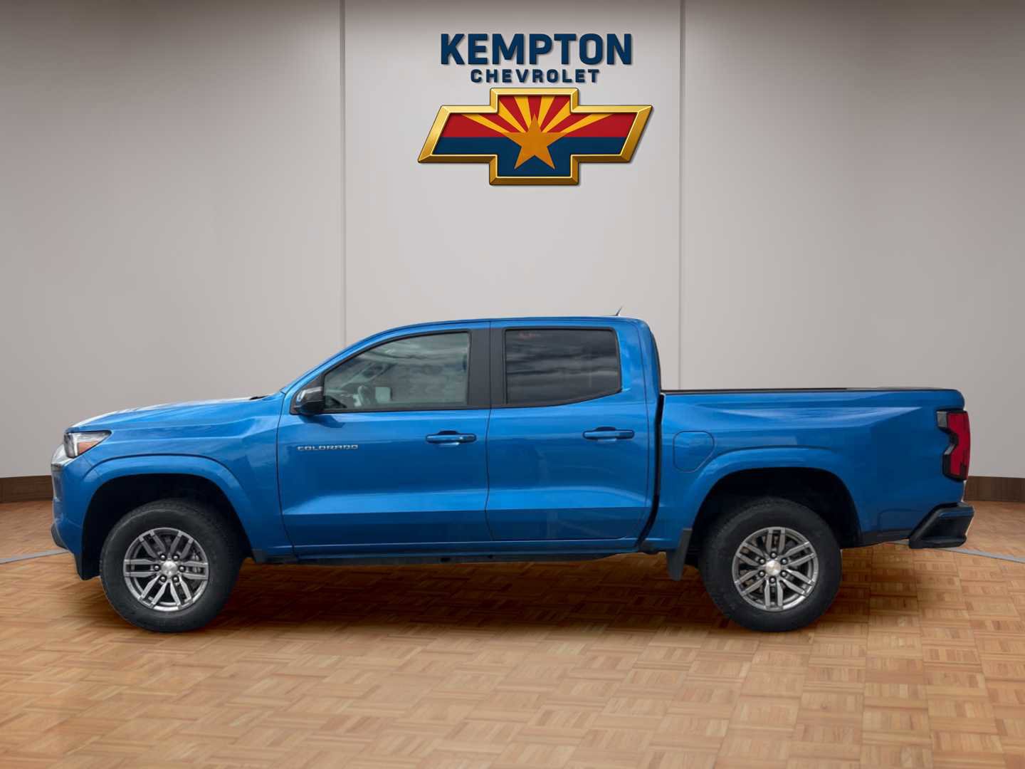 Used 2023 Chevrolet Colorado LT w/ LT Convenience Package II image 3