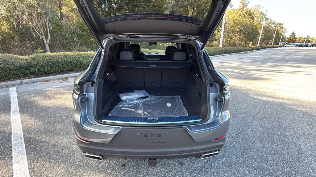 New 2026 Porsche Cayenne AWD/4WD image 16