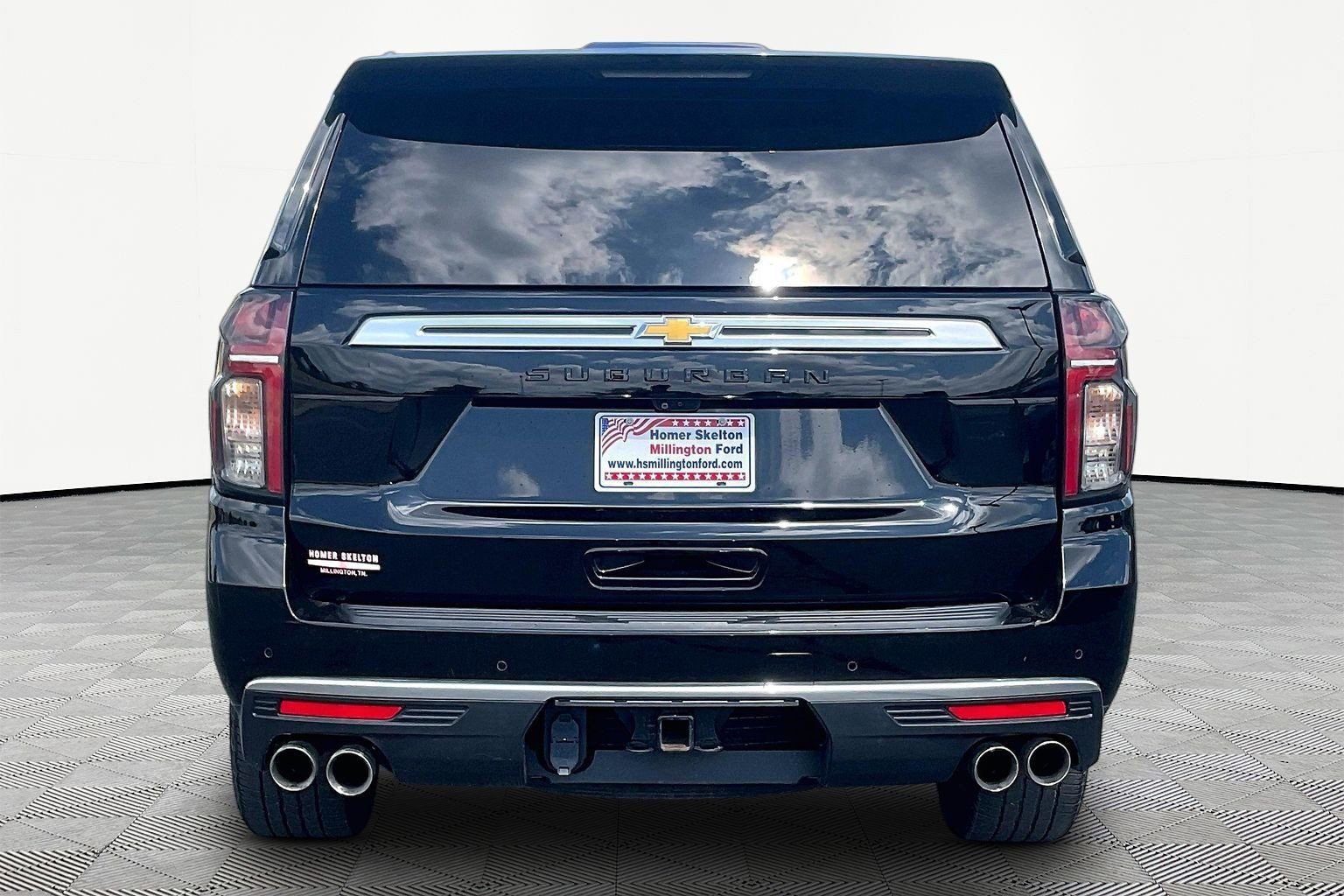Used 2022 Chevrolet Suburban High Country AWD/4WD image 4