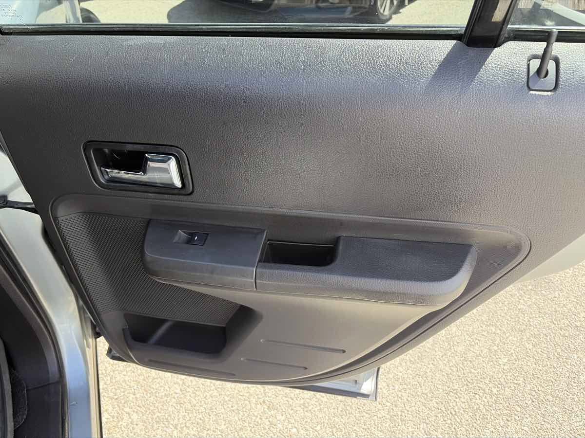 Used 2007 Ford Edge SEL Plus FWD image 25