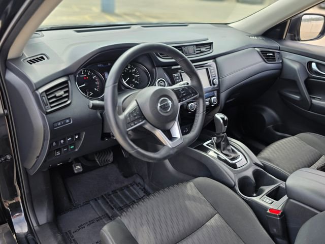 Used 2019 Nissan Rogue SV image 21