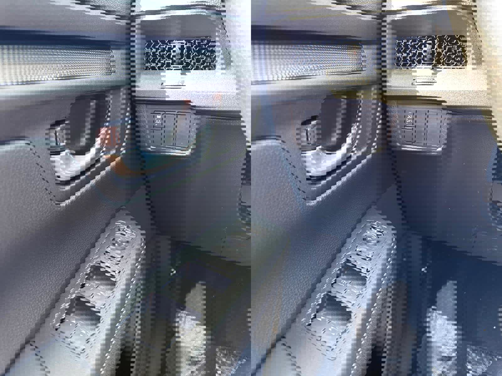 Used 2024 Honda CR-V LX image 21