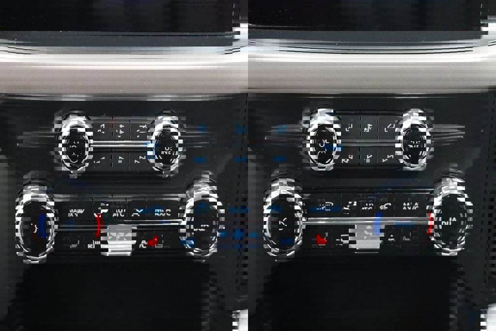 Used 2024 Ford F150 XLT w/ Equipment Group 302A MID image 24