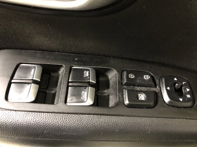 Used 2017 Kia Soul + image 35