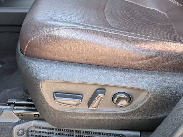 Used 2022 Toyota Sienna Platinum AWD/4WD image 25