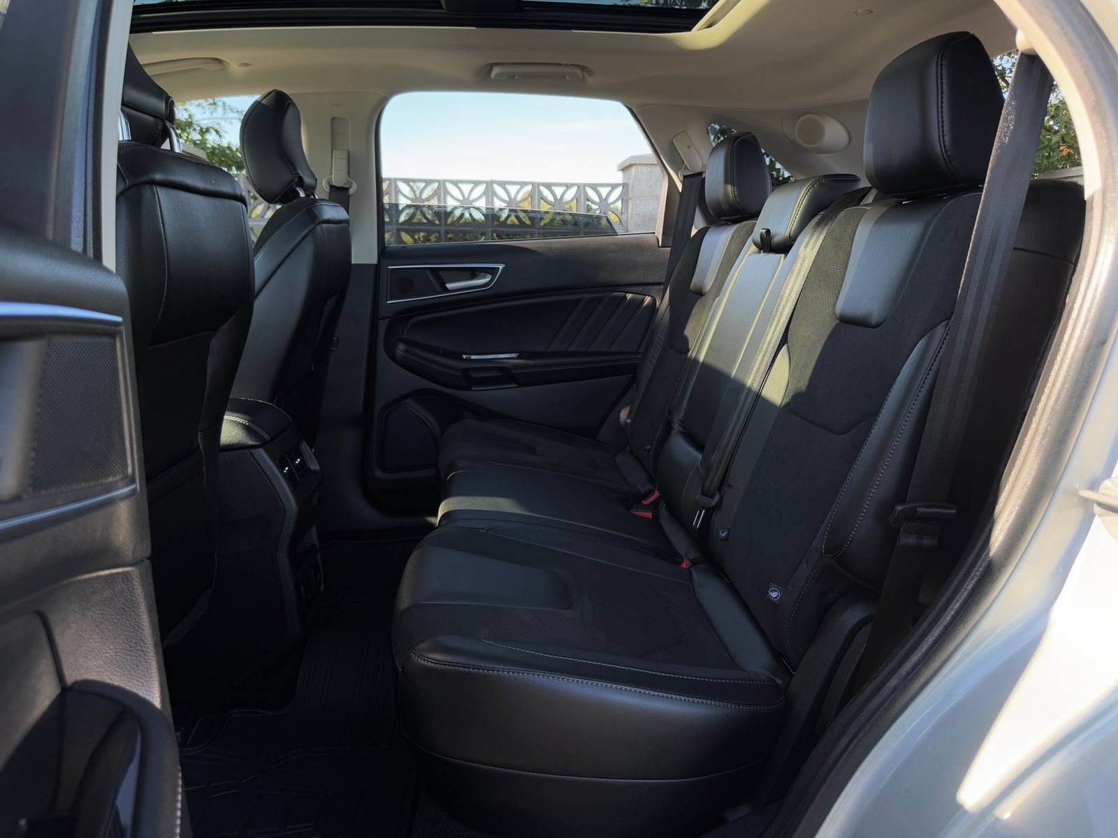 Used 2016 Ford Edge Sport w/ Equipment Group 401A AWD/4WD image 25