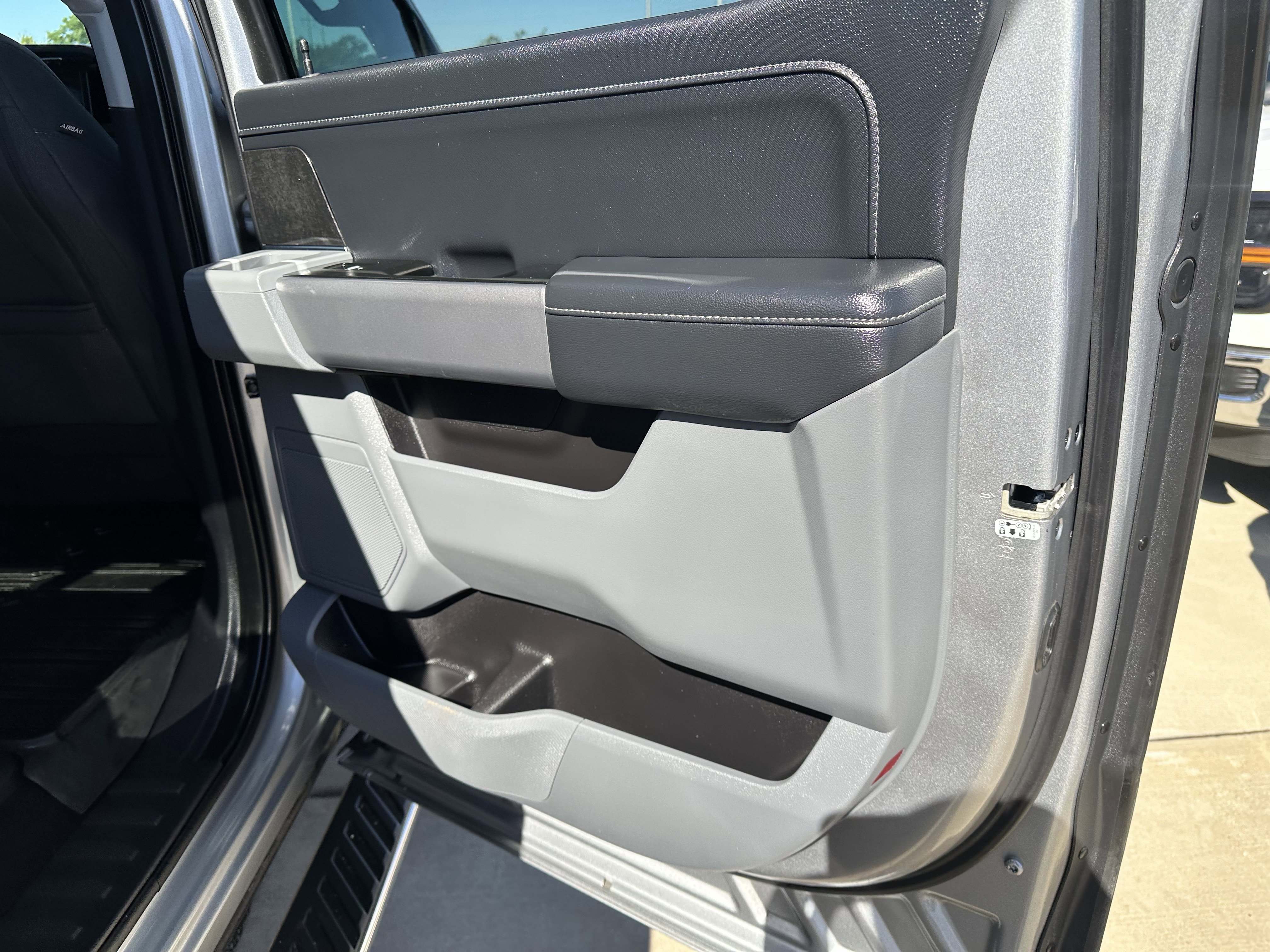 Used 2022 Ford F150 XLT w/ Equipment Group 302A High AWD/4WD image 12