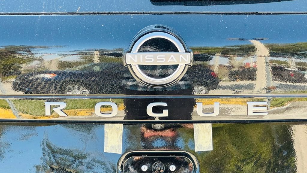 New 2026 Nissan Rogue S image 9