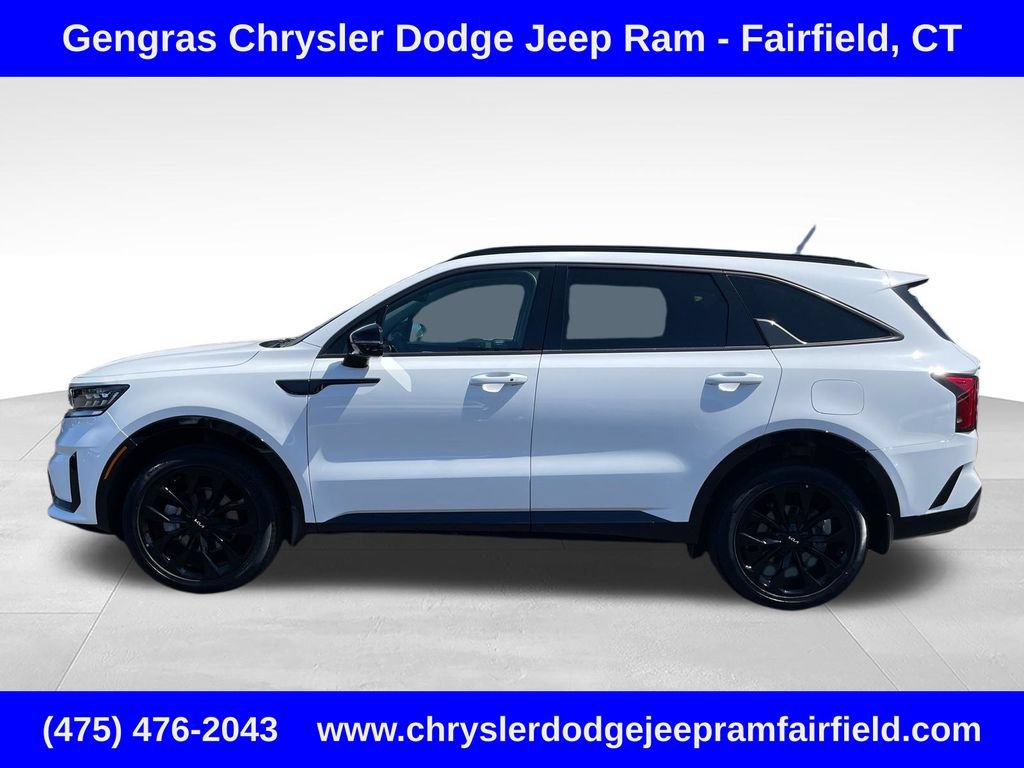 Used 2023 Kia Sorento SX AWD/4WD image 4