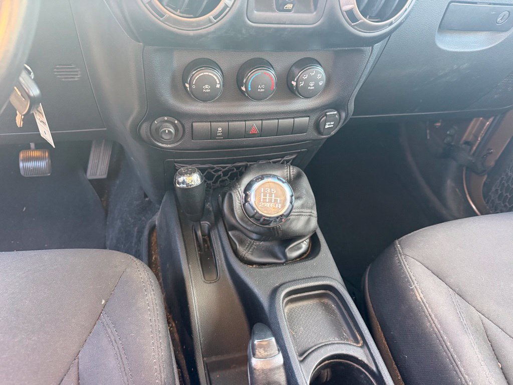 Used 2015 Jeep Wrangler Unlimited Sport w/ Quick Order Package 23S AWD/4WD image 13