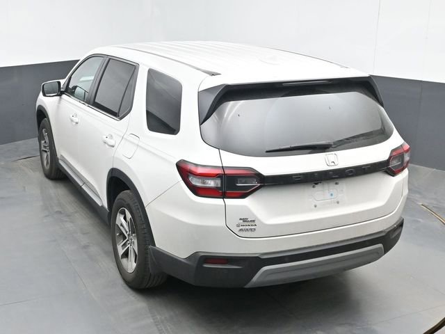 Used 2025 Honda Pilot EX-L image 23