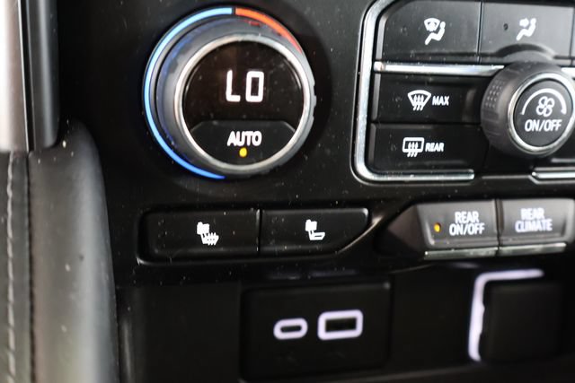 Used 2024 Chevrolet Suburban Z71 AWD/4WD image 31