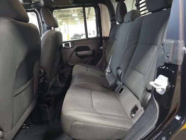 Used 2022 Jeep Gladiator Sport AWD/4WD image 14