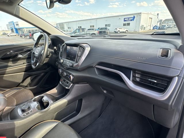 Used 2023 GMC Terrain AT4 image 29