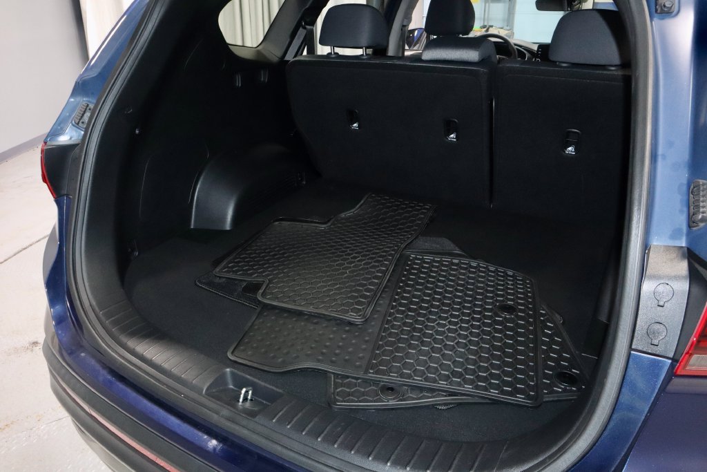 Used 2023 Hyundai Santa Fe SE FWD image 13