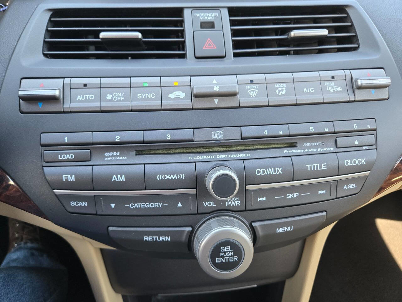 Used 2010 Honda Crosstour EX-L image 17