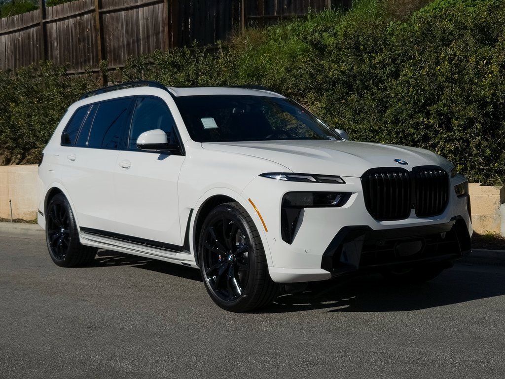 New 2026 BMW X7 xDrive40i w/ M Sport Package image 2