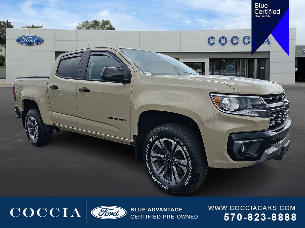 Used 2021 Chevrolet Colorado Z71 AWD/4WD image 3