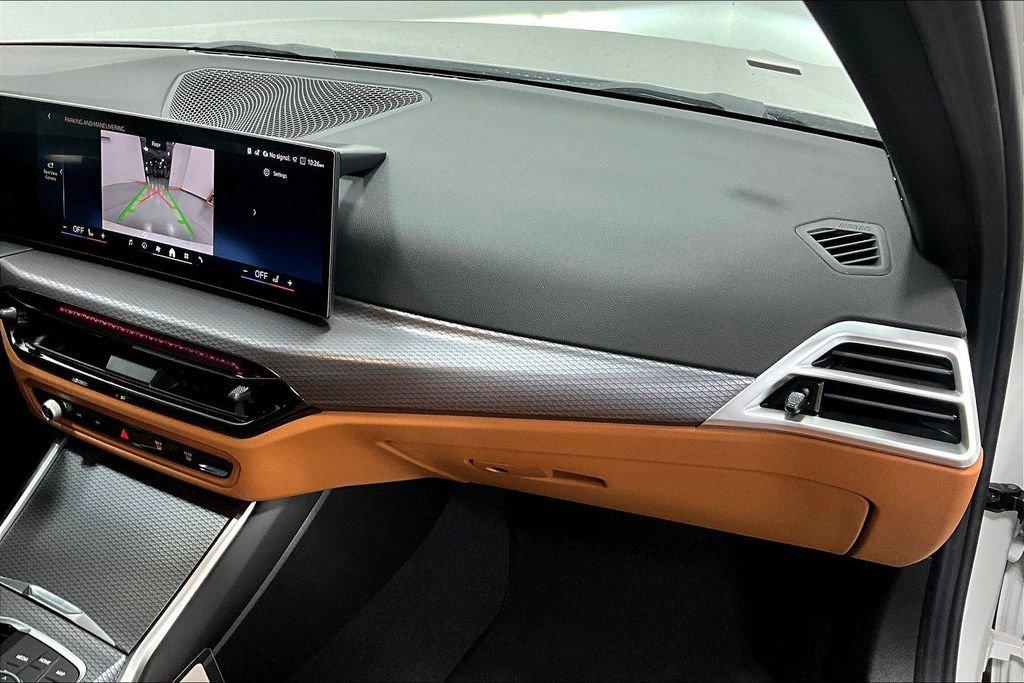 New 2025 BMW 330i Sedan RWD image 10