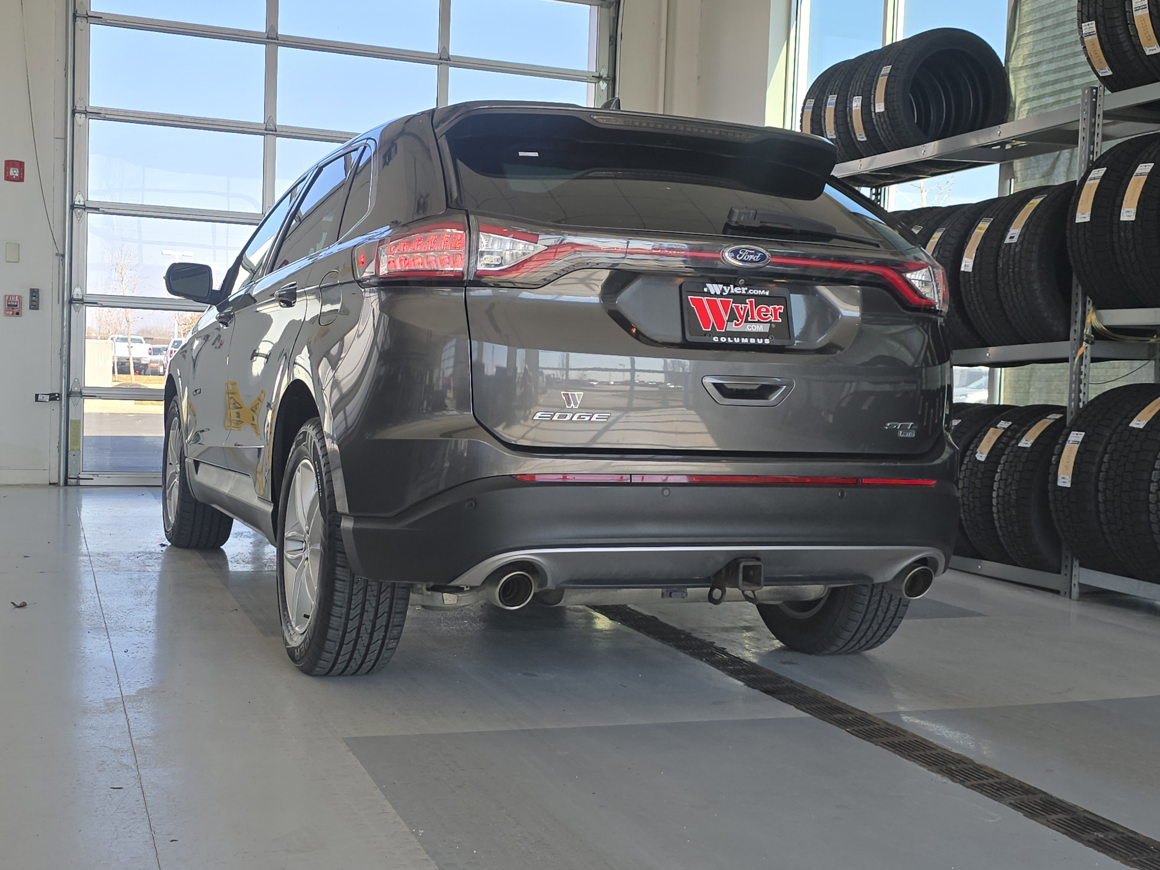 Used 2015 Ford Edge SEL w/ Equipment Group 201A image 5