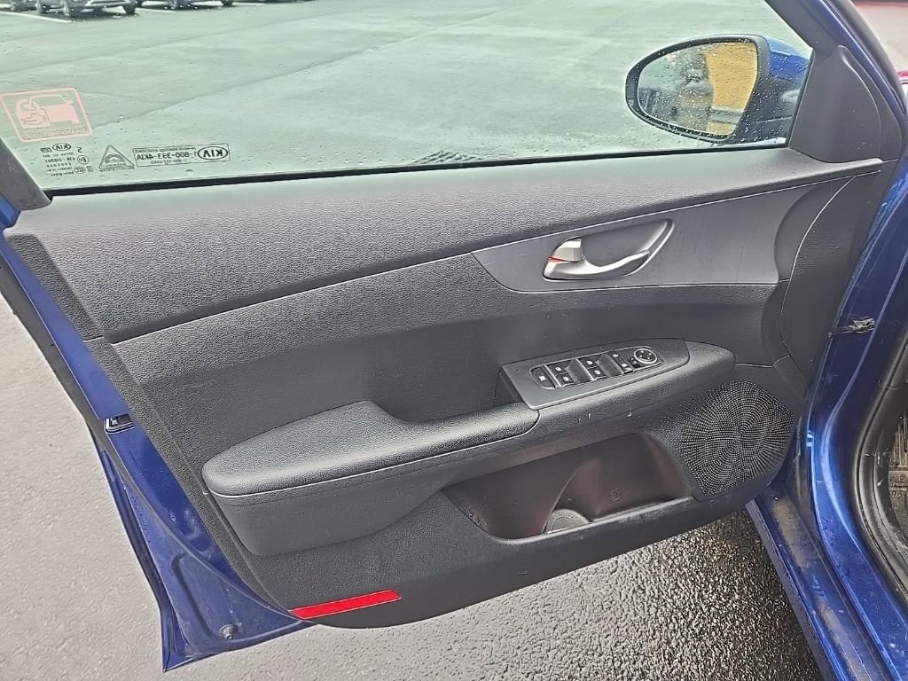 Used 2021 Kia Forte LXS image 12