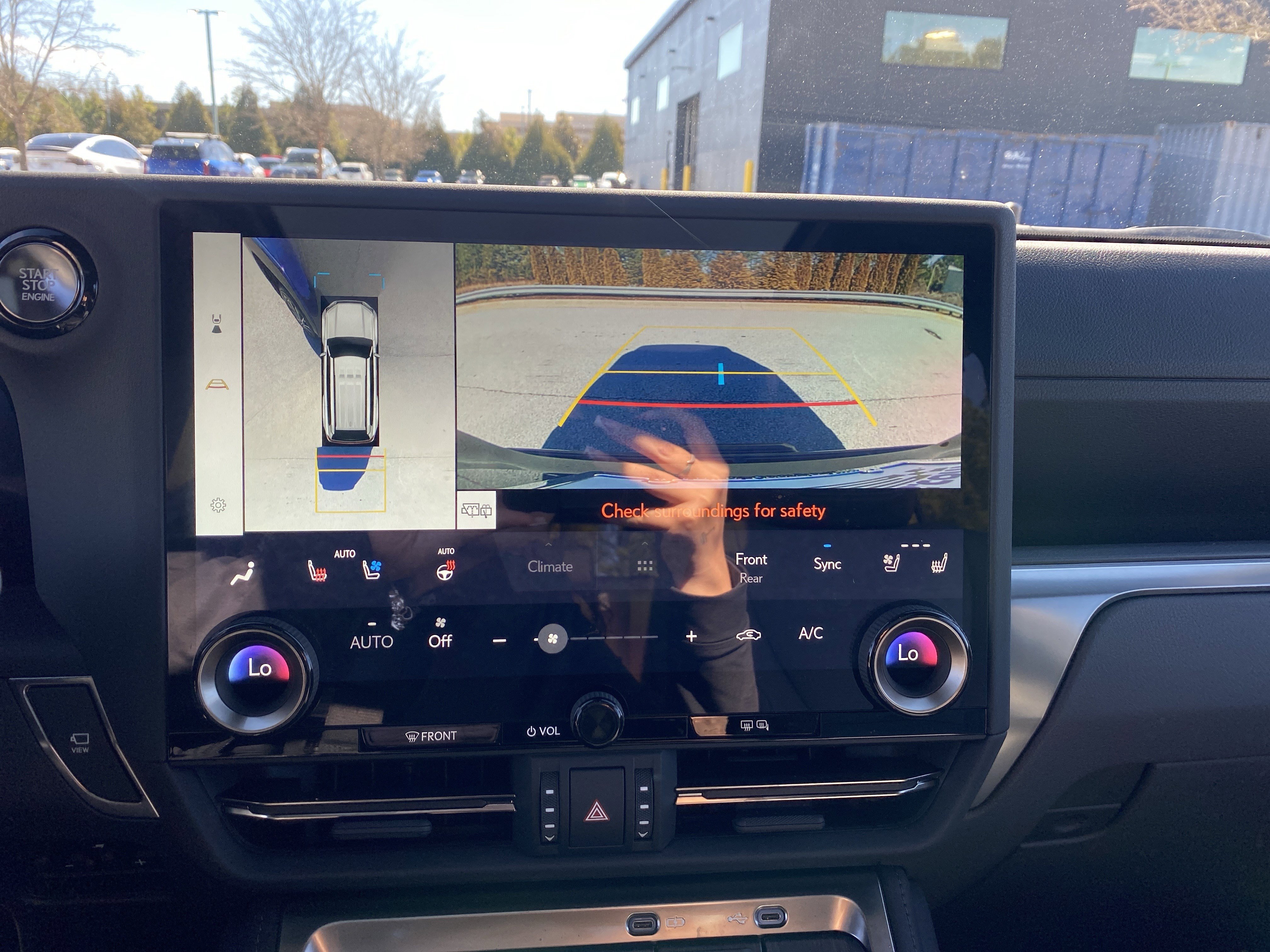 Used 2025 Lexus GX 550 w/ Accessory Package (2T) AWD/4WD image 40