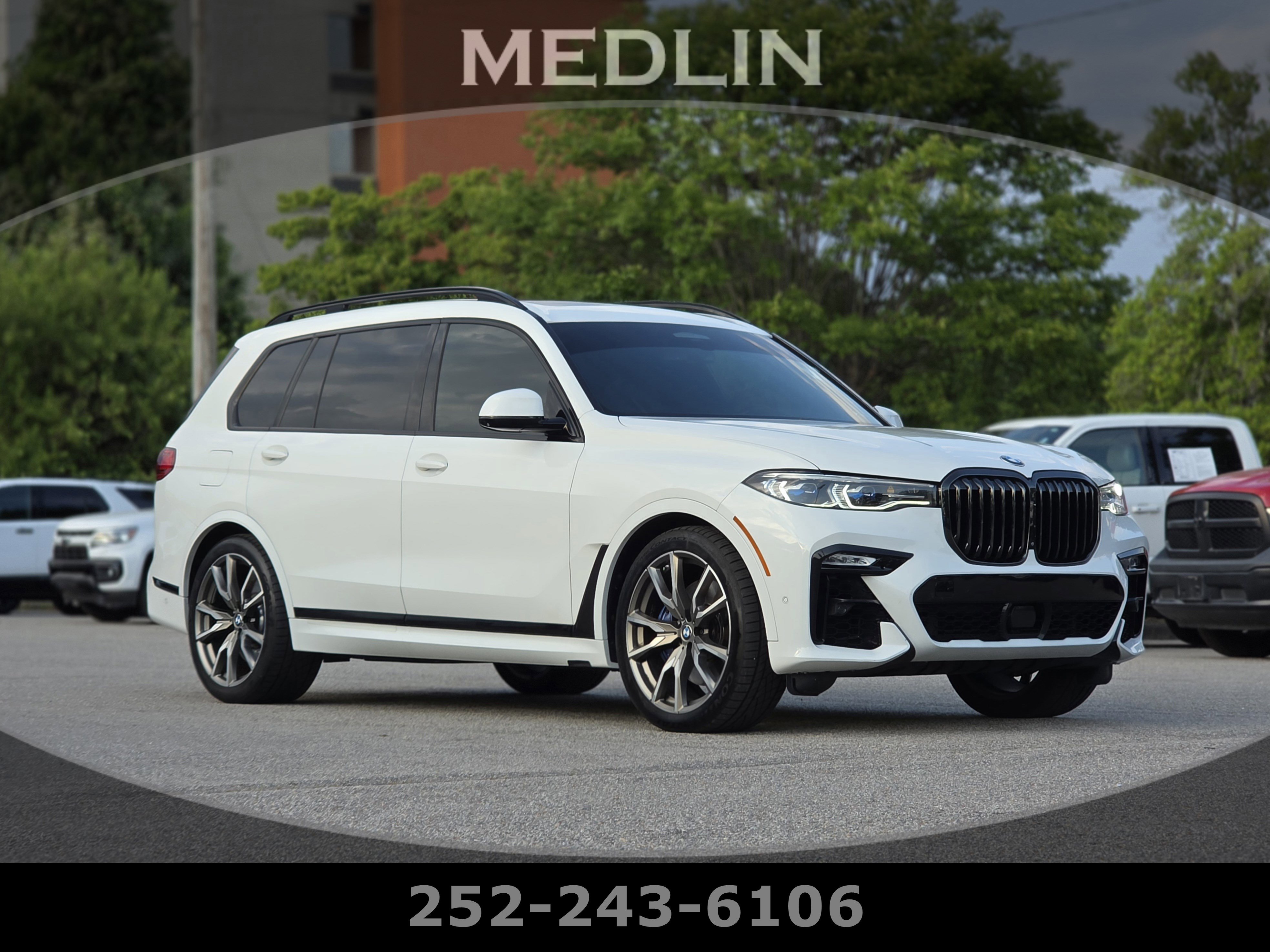 Used 2022 BMW X7 M50i w/ Dynamic Handling Package AWD/4WD image 1