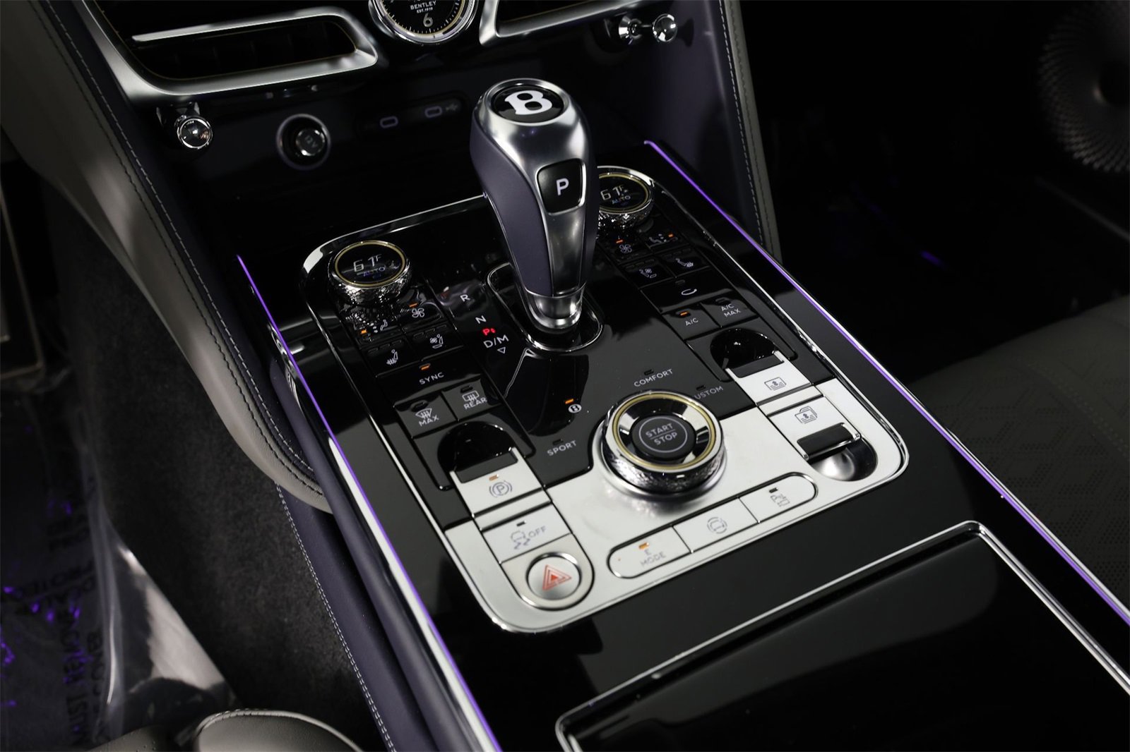 New 2025 Bentley Flying Spur Plug-In Hybrid image 20