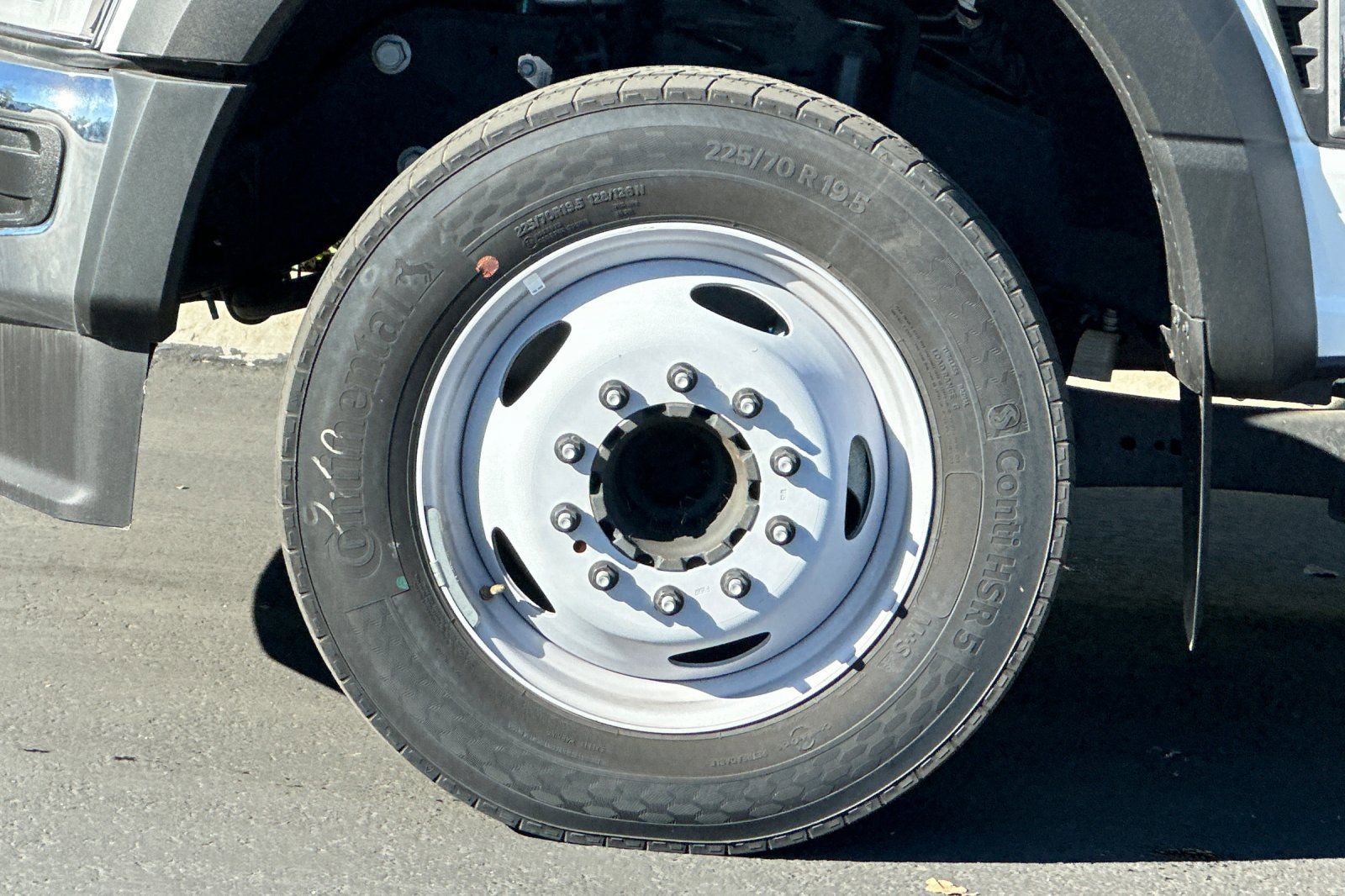 New 2024 Ford F550 2WD Regular Cab Super Duty image 22