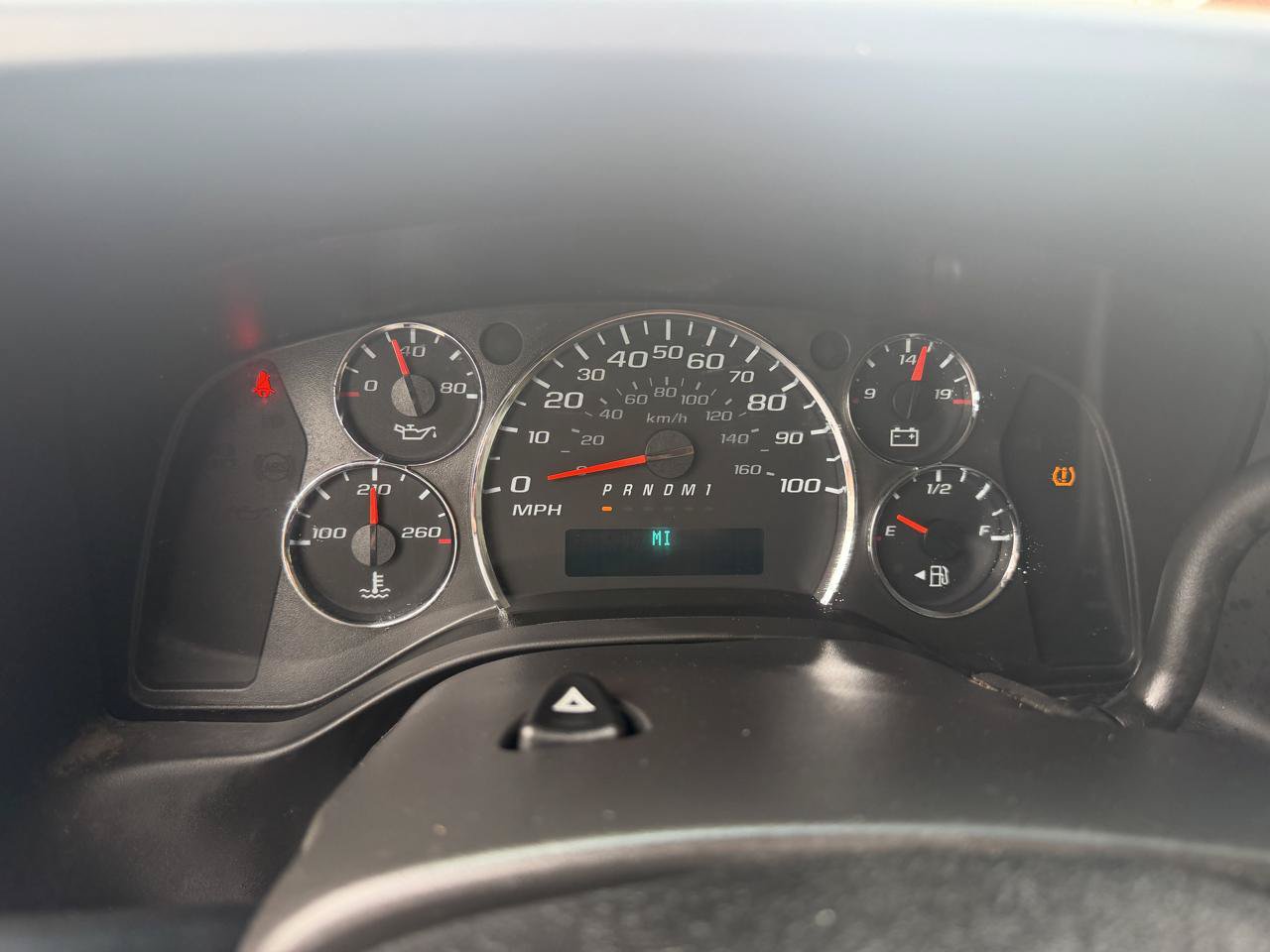 Used 2019 Chevrolet Express 2500 Extended w/ Communications Package RWD image 22