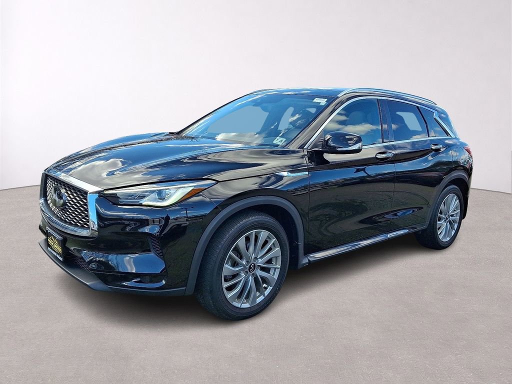 Used 2023 INFINITI QX50 Luxe image 3