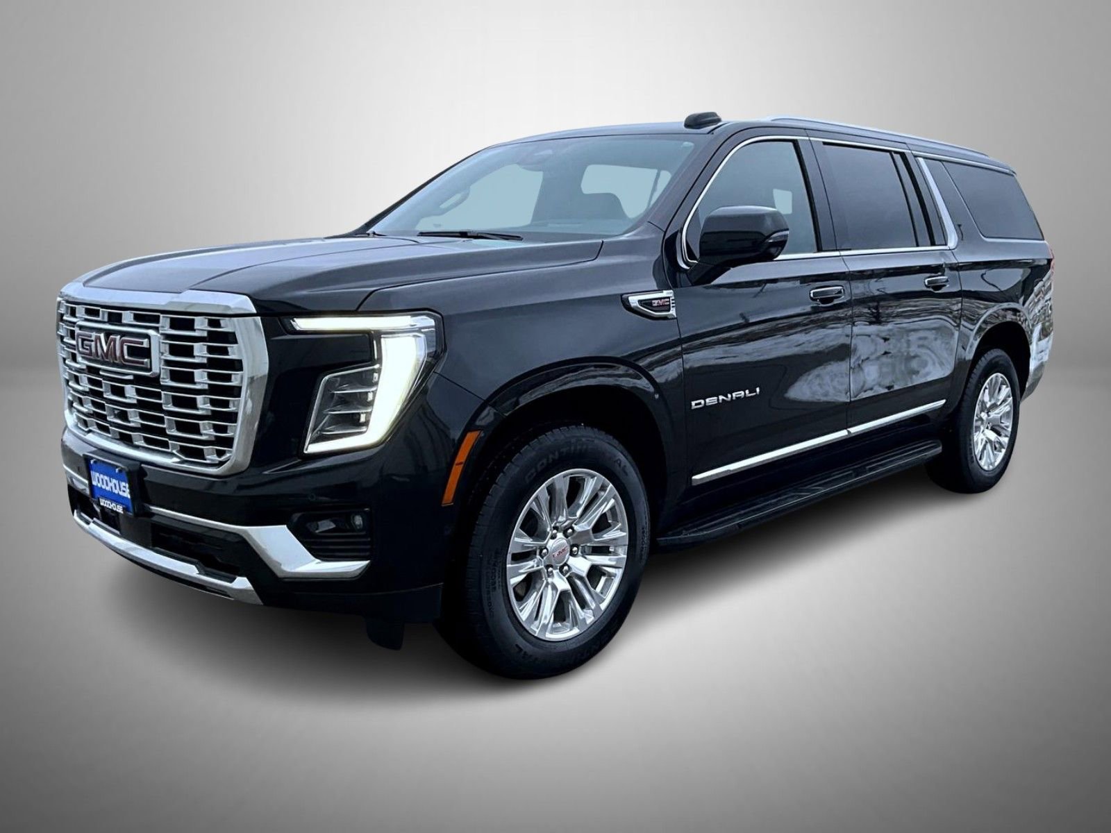 Used 2025 GMC Yukon XL Denali image 1