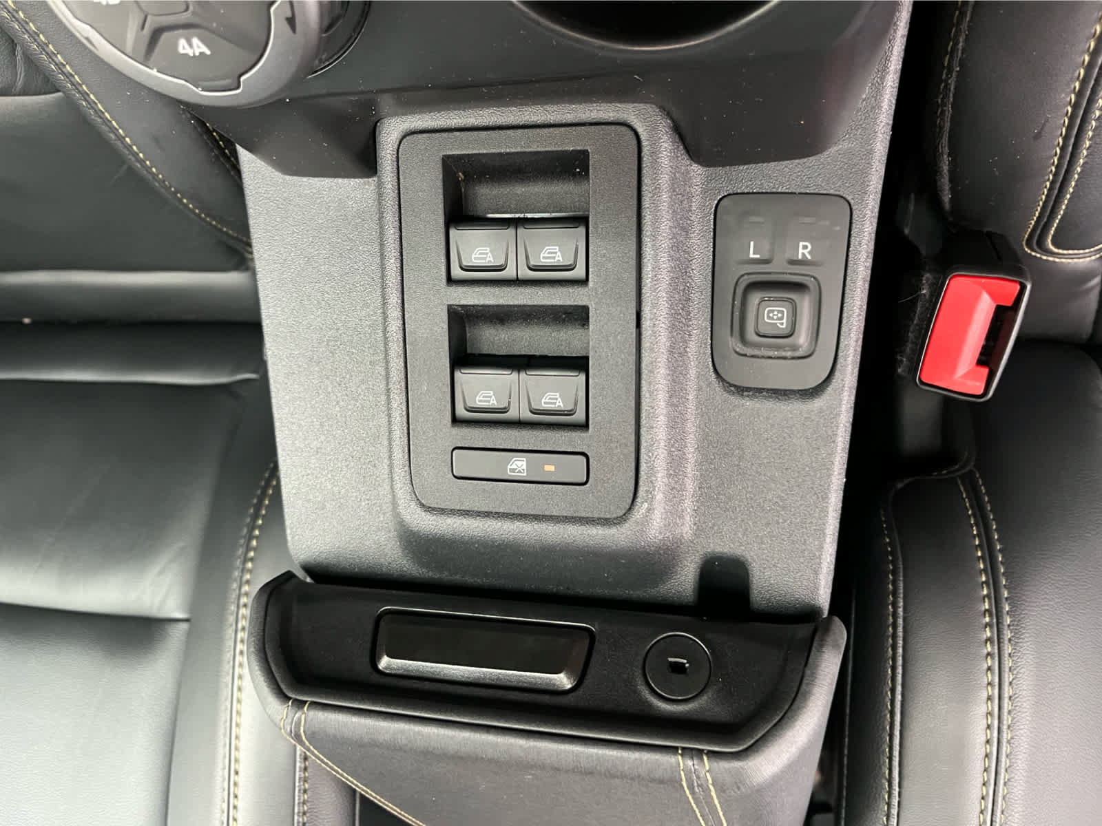 Certified 2025 Ford Bronco Badlands AWD/4WD image 43