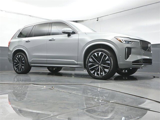 Used 2026 Volvo XC90 B6 Plus w/ Protection Package Premier AWD/4WD image 41