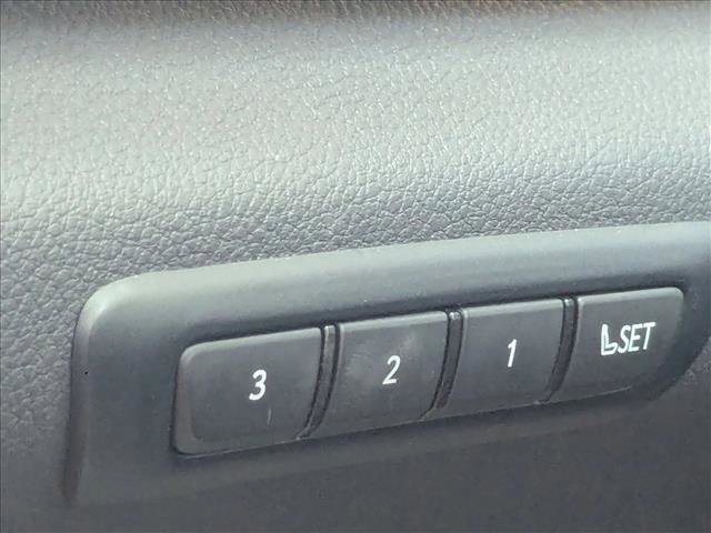 Used 2024 Lexus NX 250 FWD w/ Towing Package (2000 Lbs) image 9