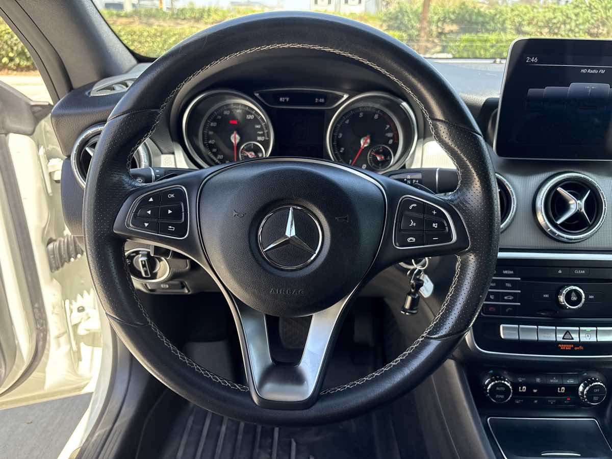 Used 2018 Mercedes-Benz CLA 250 image 21