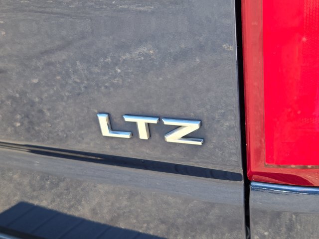 Used 2022 Chevrolet Silverado 1500 LTZ w/ LTZ Premium Package AWD/4WD image 33