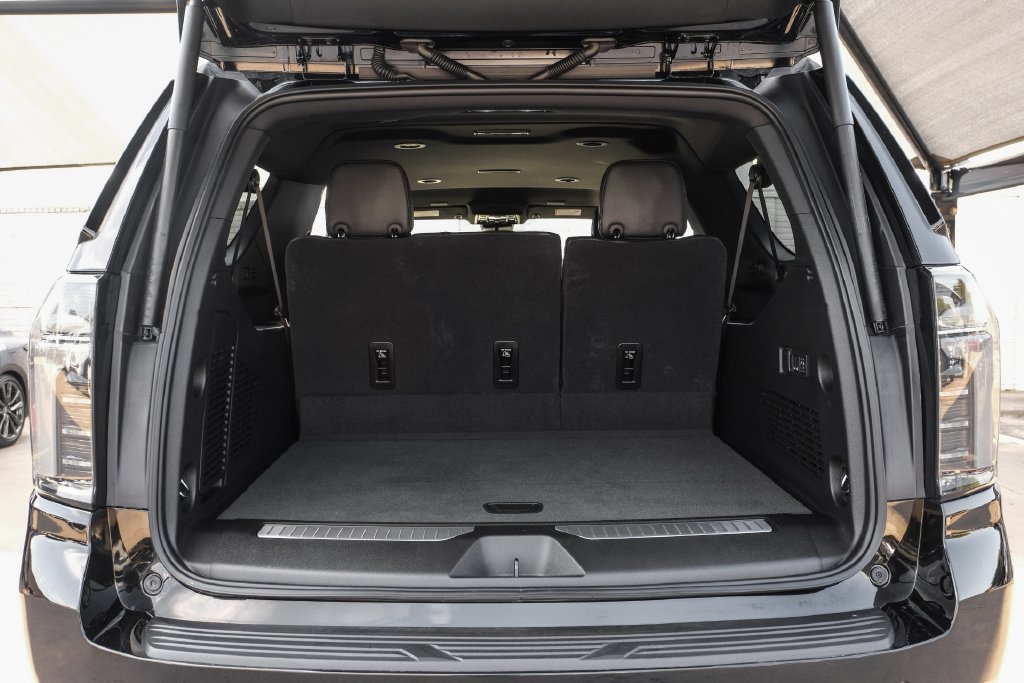 Used 2026 Chevrolet Suburban Premier RWD image 57