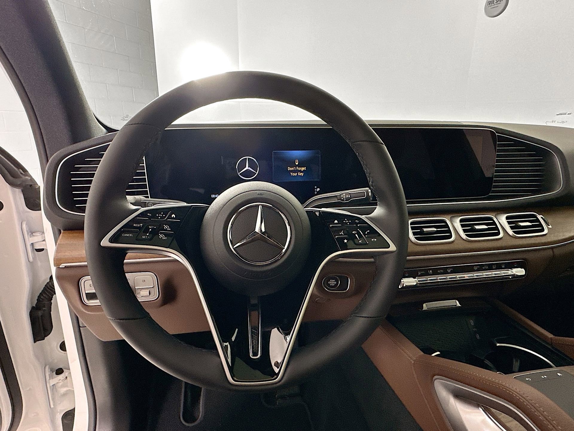New 2026 Mercedes-Benz GLE 450e 4MATIC image 12