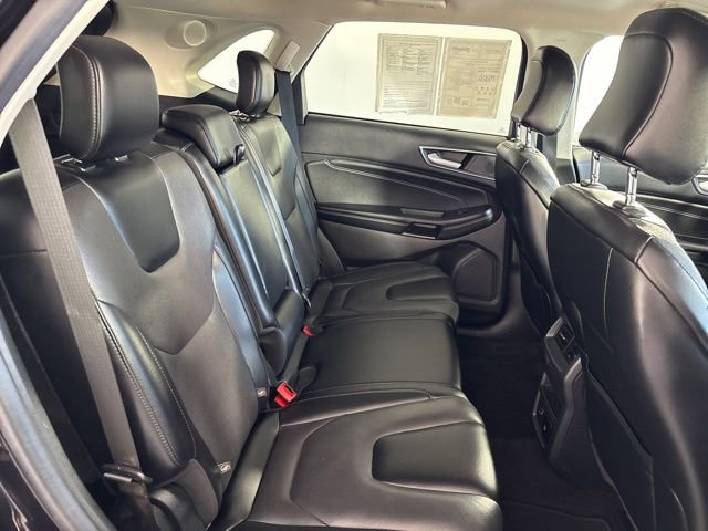Used 2022 Ford Edge Titanium w/ Equipment Group 301A AWD/4WD image 25