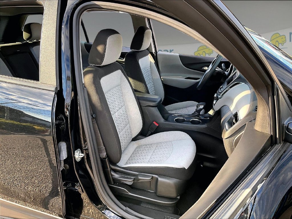 Used 2024 Chevrolet Equinox LS AWD/4WD image 11