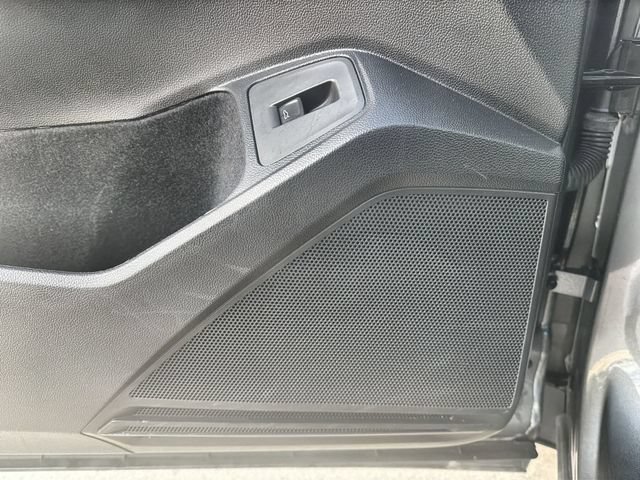 Used 2024 Volkswagen Tiguan SE FWD image 23