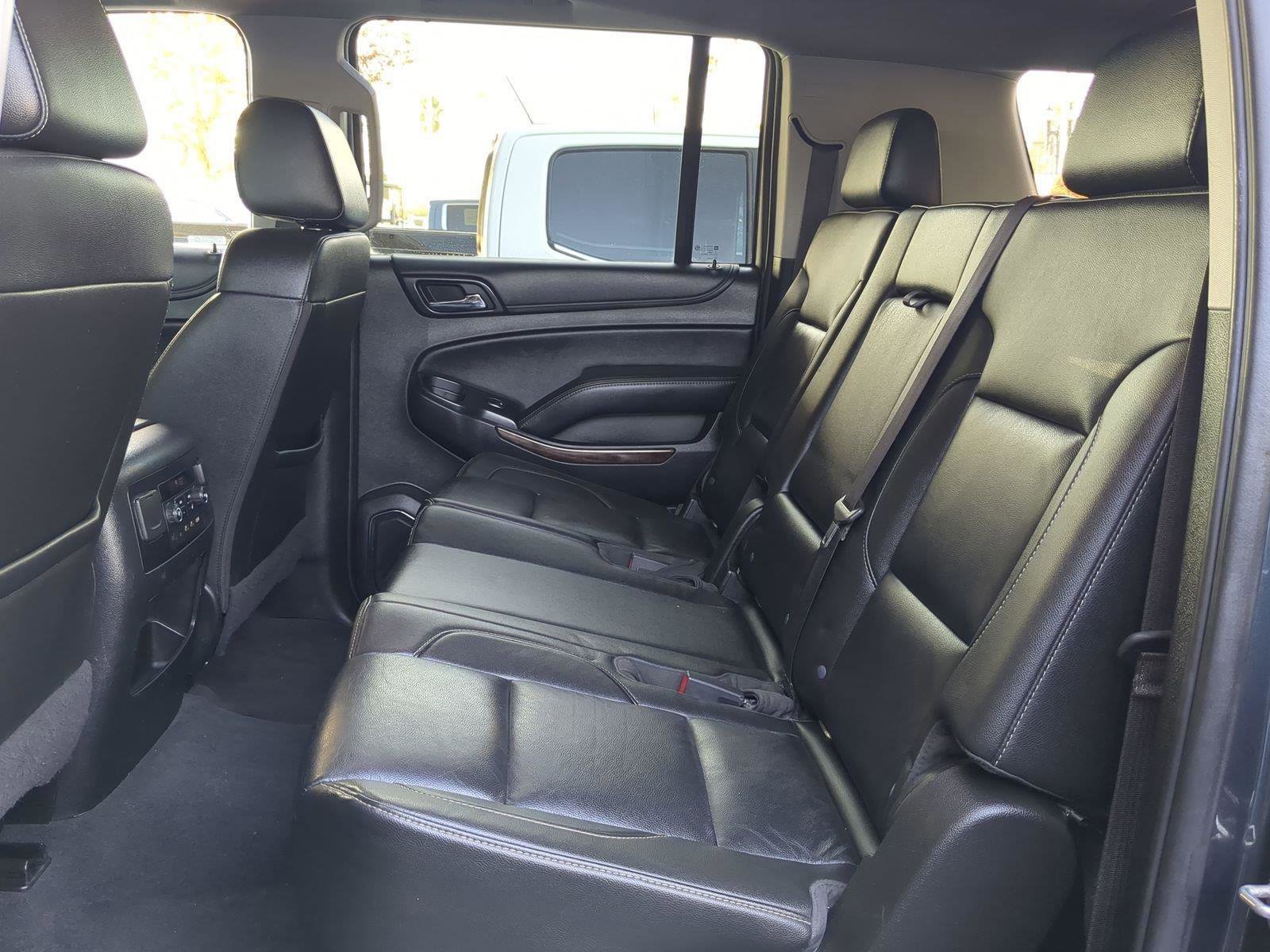 Used 2020 Chevrolet Suburban LT image 29