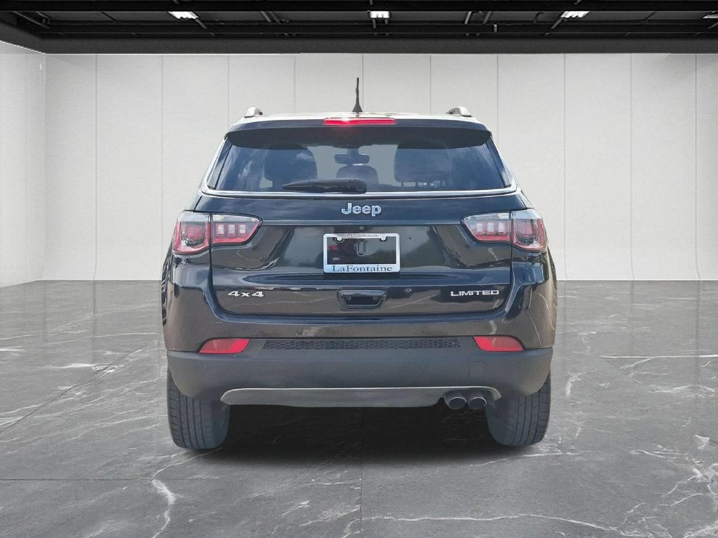 Used 2018 Jeep Compass Limited w/ Navigation Group AWD/4WD image 4